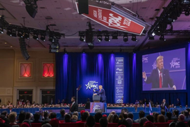 Người nhiễm Covid-19 dự chung hội nghị, Tổng thống Trump lên tiếng