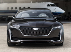Lộ giá 'chát' của Tesla Model S Fighter phiên bản Cadillac 