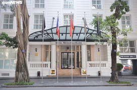 2 khách mắc Covid-19 từng lưu trú, khử khuẩn toàn bộ khách sạn Metropole Hà Nội