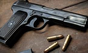 Khởi tố người bắn 7 phát súng 'tiễn đưa' anh trai quá cố