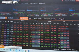 Thị trường chứng khoán đỏ rực, cổ phiếu đua nhau tụt dốc