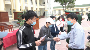 Video: Ngày trở về của 248 công dân sau 14 ngày cách ly