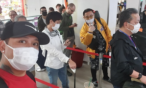 Tuấn Hưng thực hiện khai báo y tế, tự giác cách ly và đi xét nghiệm máu