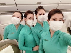 Tâm sự xúc động của người cha có con con gái là tiếp viên hàng không giữa mùa dịch 