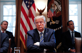 Ai tư vấn Tổng thống Donald Trump 'cấm cửa' 26 nước châu Âu?