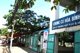 Cách ly chung cư hơn 1.000 dân ở TP.HCM sau ca nhiễm virus corona thứ 48