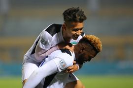 HAGL hoà Viettel trong trận cầu rượt đuổi tỷ số ngoạn mục 