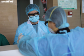 Hai bệnh nhân mắc Covid-19 chuyển biến xấu, phải thở máy