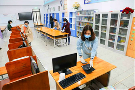 Video: Vệ sinh nơi làm việc thế nào để phòng dịch Covid-19?