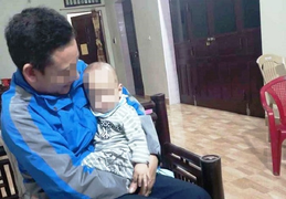 Bé trai bị bỏ rơi dưới tượng Quan Âm kèm thư tay nhờ nhà chùa nuôi giúp