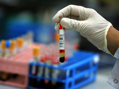 Công ty bác tin 'bán mình' cho Mỹ, sẽ làm vaccine chống virus corona cho cả thế giới