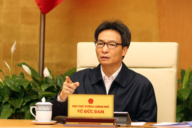 Chống Covid-19: Ngăn chặn dứt khoát, không để 'trong đánh ra, ngoài đánh vào'