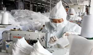 Sản xuất ồ ạt, Trung Quốc nguy cơ thừa khẩu trang