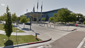 Cảnh sát Mỹ yêu cầu tội phạm nghỉ ngơi tránh dịch Covid-19