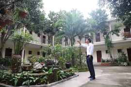 Giám đốc trẻ để toàn bộ khách sạn làm nơi cách ly cho người về từ vùng dịch Covid-19