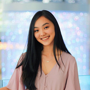 Vẻ đẹp gợi cảm ở tuổi 17 của con gái sao võ thuật Lý Liên Kiệt