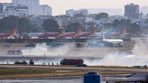 Máy bay nổ lốp trên đường băng sân bay Tân Sơn Nhất: Vietnam Airlines nói gì?