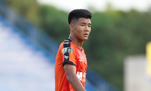 Hà Đức Chinh xuất viện, chưa xác định ngày trở lại thi đấu