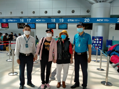 Vietnam Airlines đưa miễn phí gần 600 khách hết hạn cách ly về Hà Nội và TP.HCM