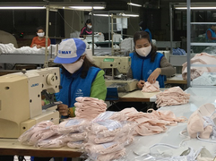 Gần 1700 điểm bán khẩu trang vải kháng khuẩn tại Hà Nội, TP.HCM