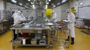 Taseco ủng hộ 50.000 suất ăn tới khu cách ly tập trung tại Hà Nội