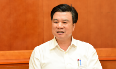 Thứ trưởng GD&ĐT: Tinh giản nội dung, đẩy mạnh dạy học qua truyền hình