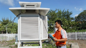 Video: Chuyện chưa kể về những người 'bắt bệnh' ông trời