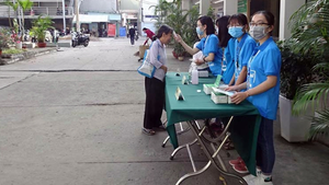 800 sinh viên năm cuối ngành Y ở Đắk Lắk tham gia chống Covid-19