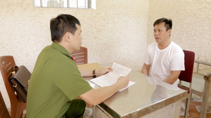 Bắt giám đốc tiếp tay cho chị dâu lừa đảo hàng chục tỷ đồng