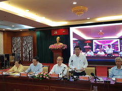 Cán bộ TP.HCM không đi công tác nước ngoài để tập trung chống dịch