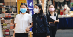 Dạo phố không đeo khẩu trang ở TP.HCM bị phạt tới 300.000 đồng