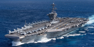 Hàng chục thủy thủ nhiễm virus corona, tàu sân bay Mỹ tạm ngừng hoạt động 