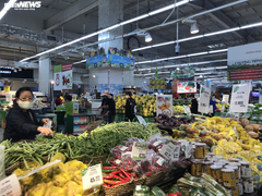 Siêu thị, chợ dân sinh không khan hiếm hàng hoá