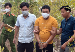 Sau khi giết sư thầy và nữ phật tử, nghi phạm lấy 750 triệu đồng