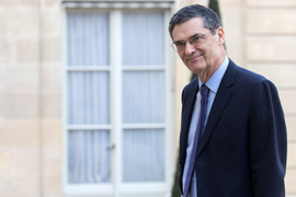 Cựu Bộ trưởng Pháp qua đời vì Covid-19