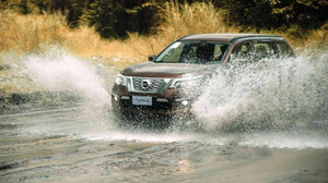 Kinh nghiệm lội nước cho xe 2 cầu