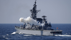 Chiến hạm Nhật Bản va chạm tàu cá Trung Quốc trên biển Hoa Đông