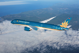 Vietnam Airlines tiếp tục hạn chế bay nội địa