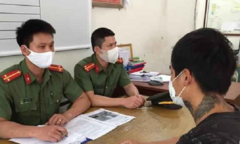 Tung tin 'hút thuốc lá điện tử chống Covid-19', bị phạt 12,5 triệu đồng