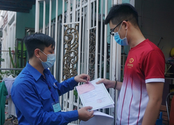 Hành chính thời Covid-19: Dân Đà Nẵng được ship giấy tờ đến tận nhà 