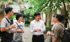 Thầy hiệu phó viết tâm thư nhắn sinh viên không sao nhãng việc học mùa Covid-19