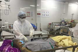 Các bệnh nhân nặng tại Bệnh viện Bạch Mai đang được điều trị ra sao?