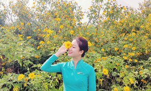 Nữ tiếp viên hàng không thử nghiệm thuốc điều trị SARS-CoV-2