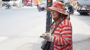 Người bán vé số ở TP.HCM được hỗ trợ 750 nghìn đồng 