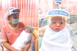 Độc đáo những chiếc mặt nạ mini chống Covid-19 cho trẻ sơ sinh ở Thái Lan
