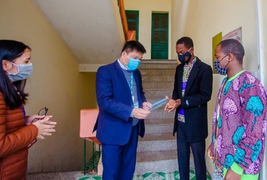 Lưu học sinh quốc tế viết thư xin ở lại Việt Nam mùa dịch Covid-19