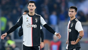 Serie A bị chỉ trích vì giảm lương cầu thủ trong mùa Covid-19