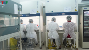 Ảnh: Có gì bên trong khu xét nghiệm COVID-19 ở Viện Pasteur TP.HCM