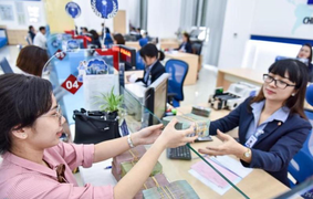 Hỗ trợ tín dụng, ngân hàng lo nợ xấu: Chuyên gia khuyến cáo gì?