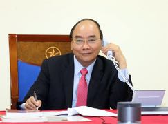 Thủ tướng Nguyễn Xuân Phúc điện đàm với Thủ tướng Australia về COVID-19